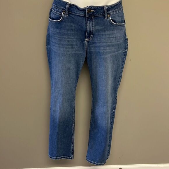 Wrangler Dark Wash Faded Bootcut 5-Pocket Jean w/ W Design on Back Pockets 13 - Picture 1 of 14
